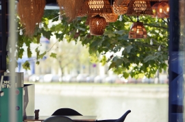 Réplicas de sillas de diseño para hostelería