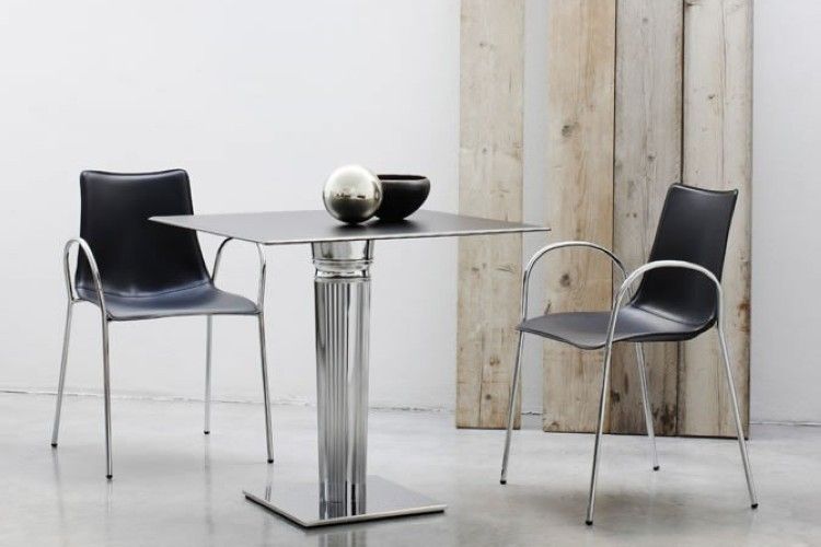 Silla de diseño Zebra Pop Arms cafeteria